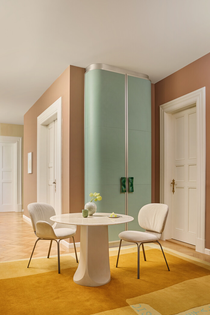 2025 Freifrau Thatenhorst IVY Drahtgestell Bronze Eiche weiss geraechert Cayenne Moon 01 96dpi