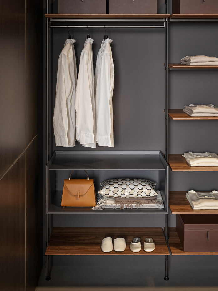 Bonaldo Roll walk in closet 3