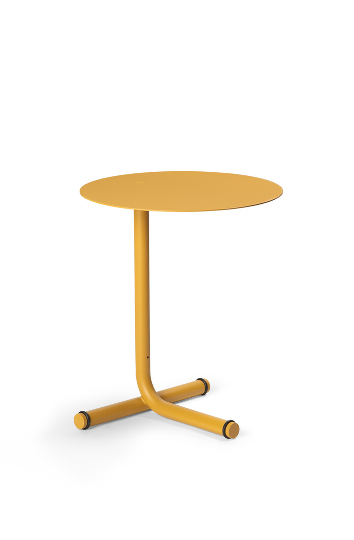 MATERIA Hopper table mustard yellow