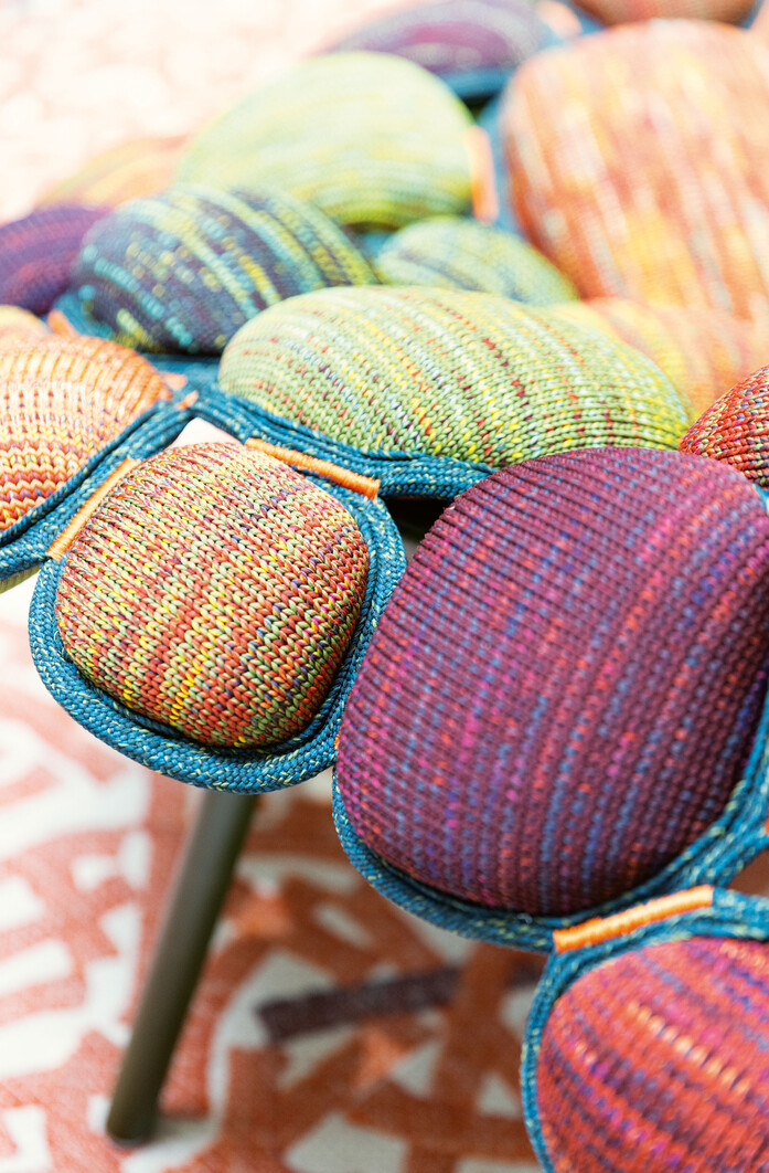 Miriade armchair 2 Paola Lentisrl ph by Sergio Chimenti