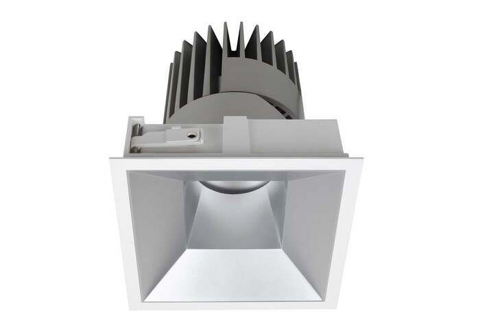 PERFORMANCE L STANDARD SPOT FIXED SQUARE 3
