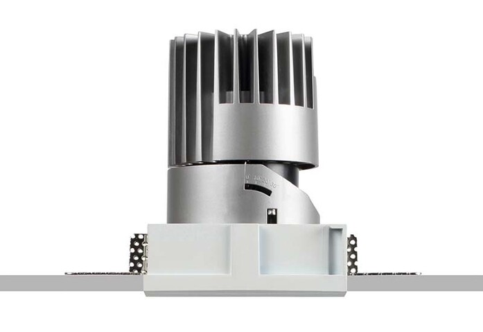 PERFORMANCE L TRIMLESS SPOT FIXED SQUARE 2