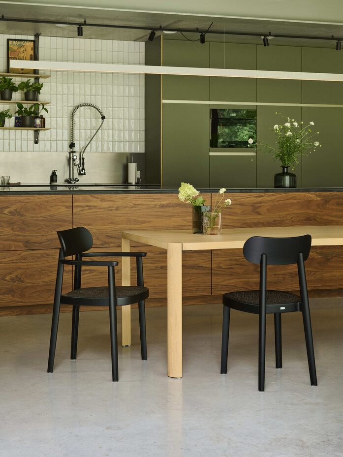 Thonet 118 FV 118 Buche schwarz TP29 1140 Eiche FF 196bw