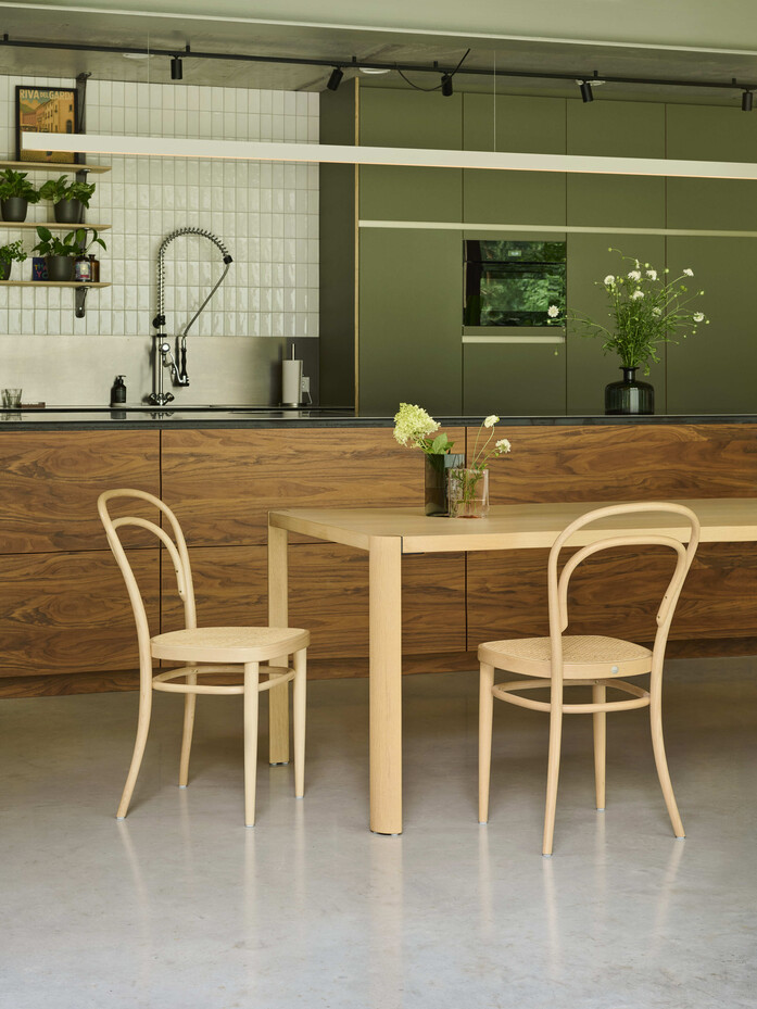 Thonet 214 Buche 1140 Eiche FF 168bw