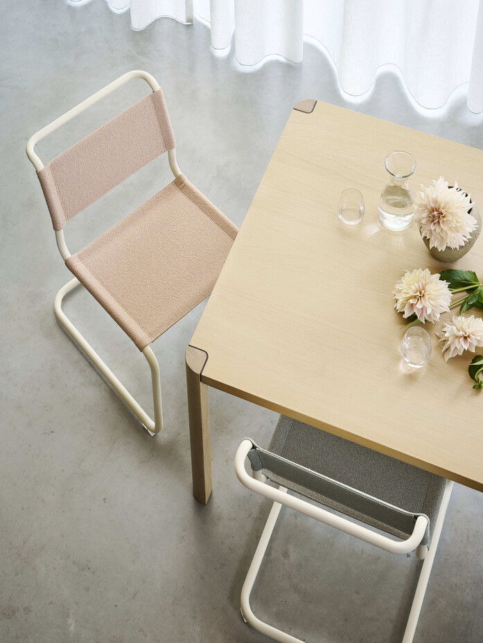 Thonet S 33 V Cento lotus ray 1140 Eiche FF 475bw