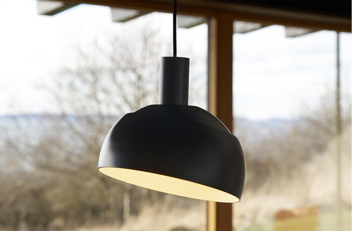 B FJ Elements Fredericia Living Room Black Pendant Angle 1121