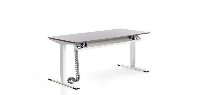 Csm VAR SOLO Kabelwanne aussen geoeffnet 01 2f18a6578f