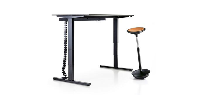 Csm Vario SOLO 22 Arbeitstisch 02 Sitz Steh Tisch Einzelarbeitsplatz schwarz Freisteller dba0321c7c