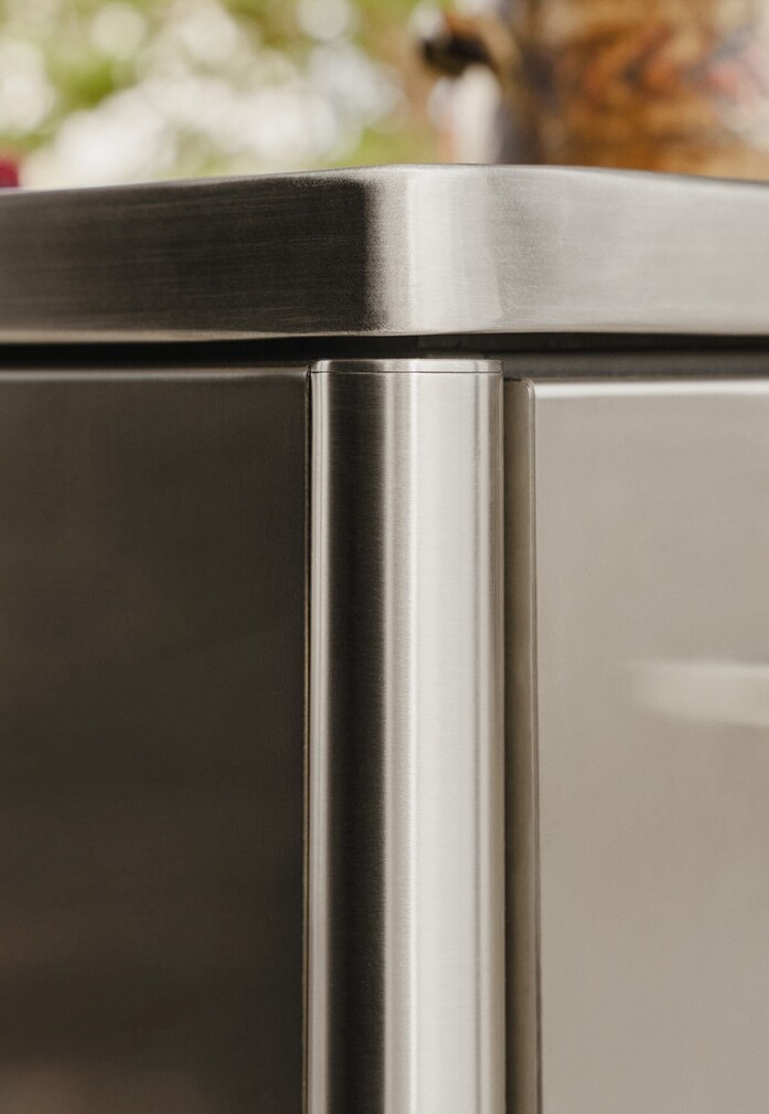 Vipp900 v4 kitchen julia khan anselmo campaign detail 16