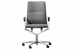 Sola Swivel Chair