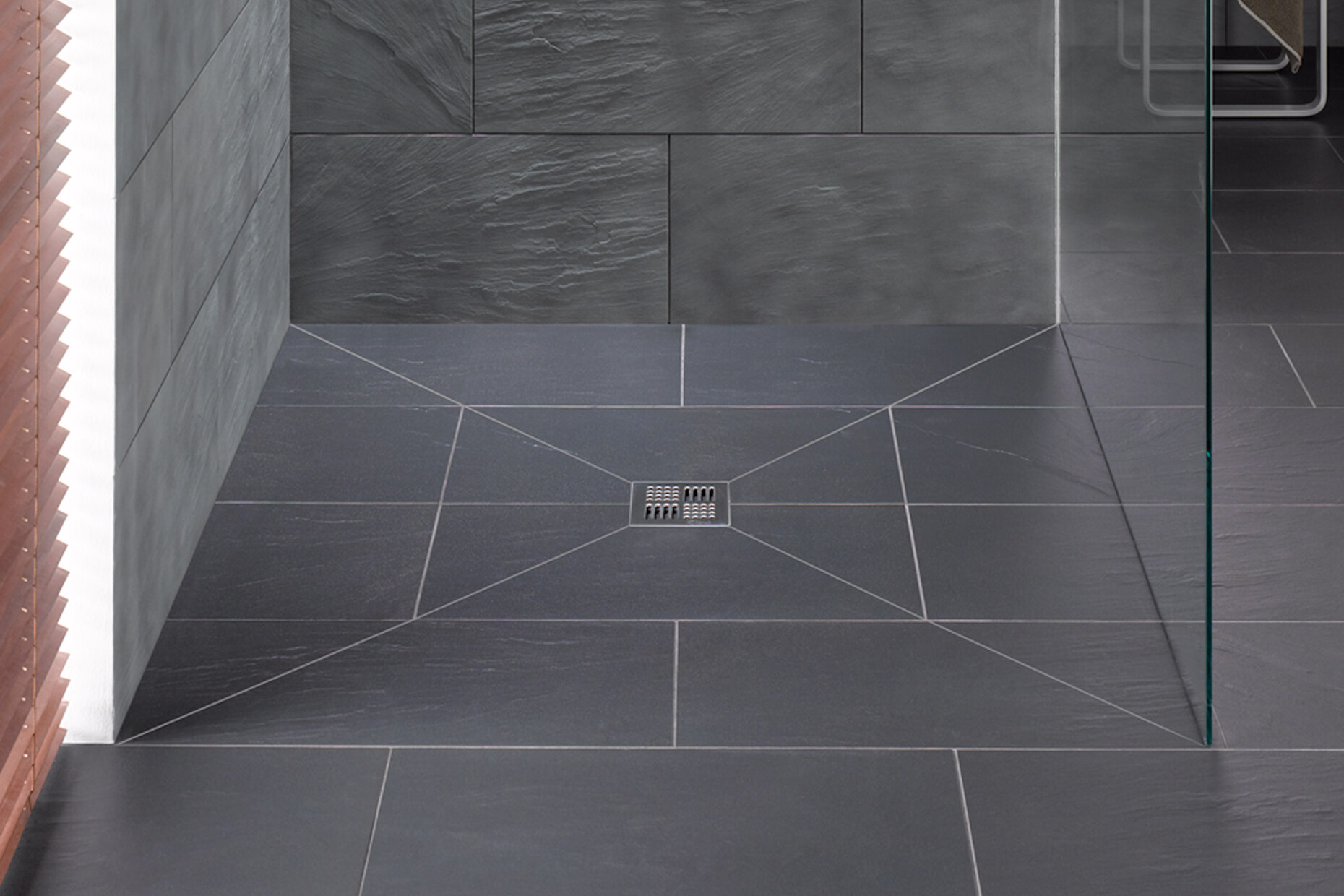 Bodenebenes Duschsystem Poresta BF 70 von illbruck STYLEPARK