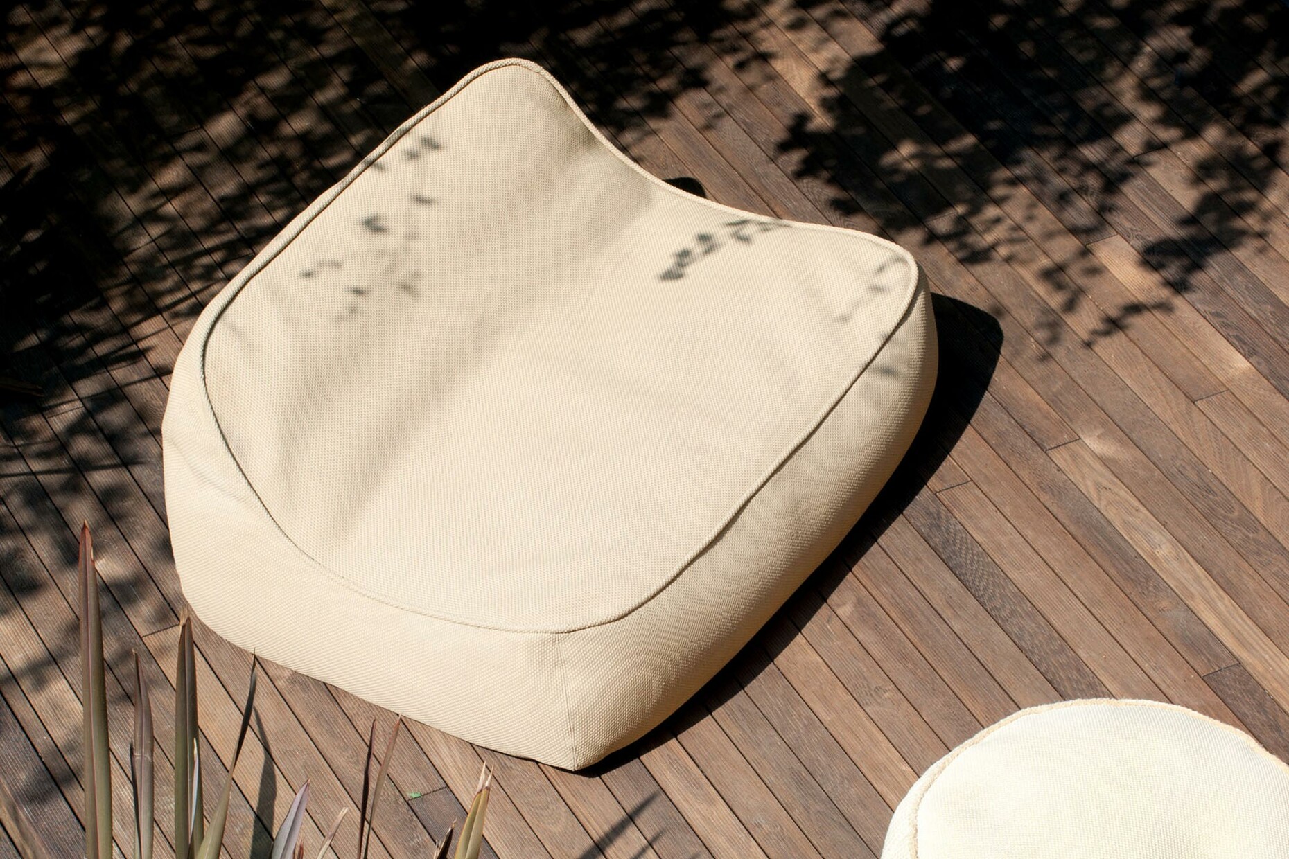 Float Easy chair by Paola Lenti STYLEPARK
