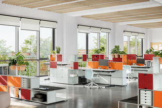USM Haller Soft Panel | Red and Orange  by  USM